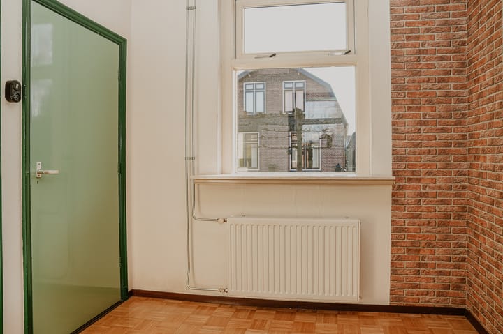 Foto 15 van Esdoornstraat 7