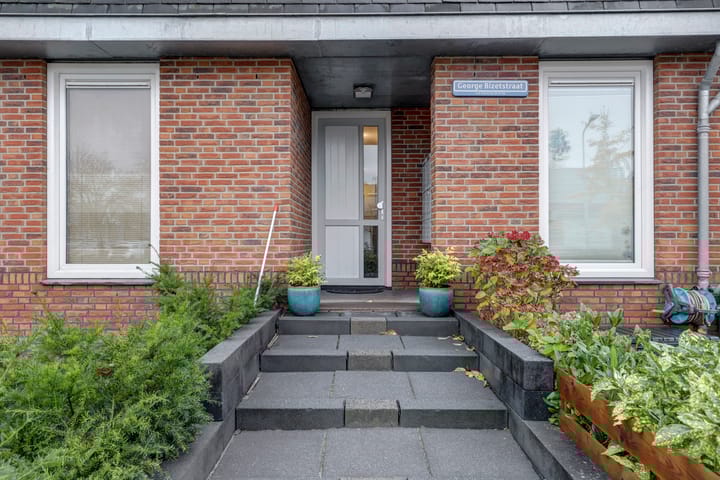 Foto 10 van George Bizetstraat 15