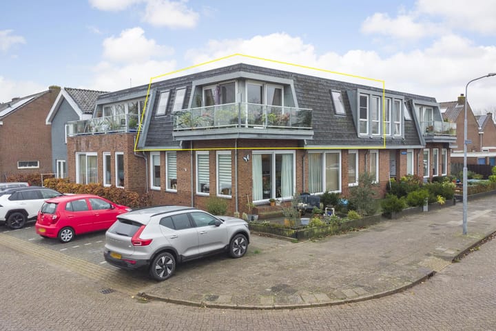 Foto 25 van George Bizetstraat 15