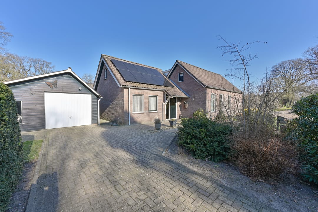 Photo 11 of Schoolstraat 7