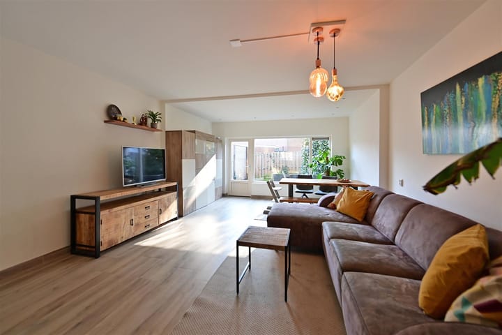 Foto 2 van Bernard van Beeklaan 121