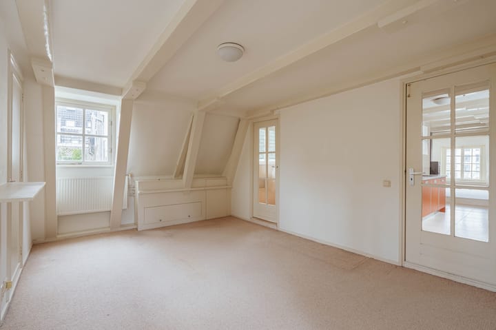 Photo 12 of Romeinsarmsteeg 2-C