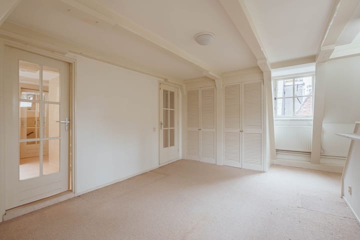 Photo 13 of Romeinsarmsteeg 2-C