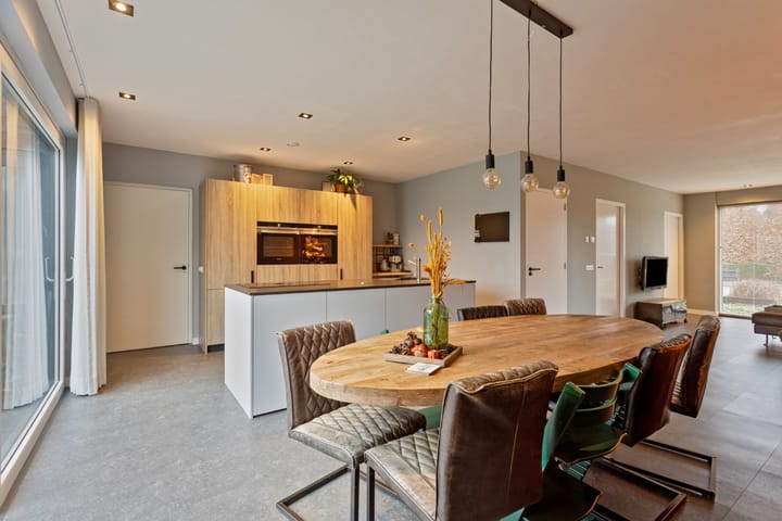 Foto 10 van Esdoornstraat 46