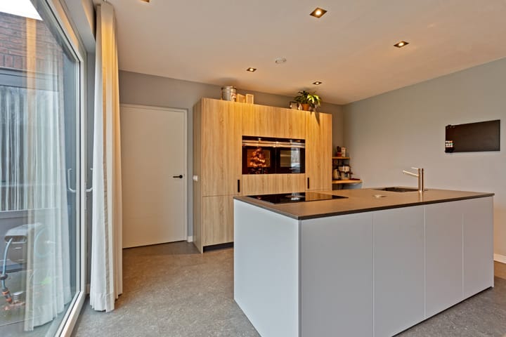 Foto 12 van Esdoornstraat 46