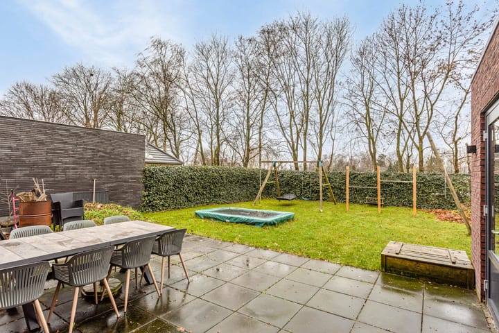 Foto 40 van Esdoornstraat 46