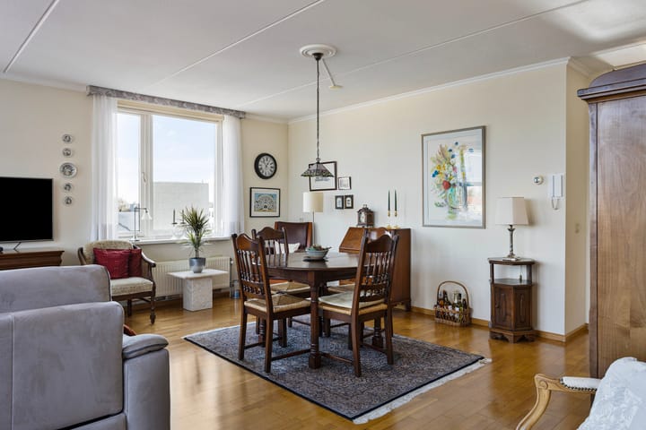 Foto 15 van Veldhovenring 34-F