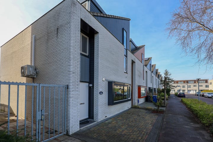 Foto 48 van Menno ter Braakstraat 12