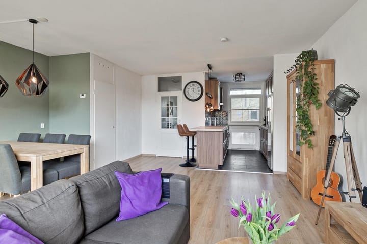 Foto 6 van Akelei 37