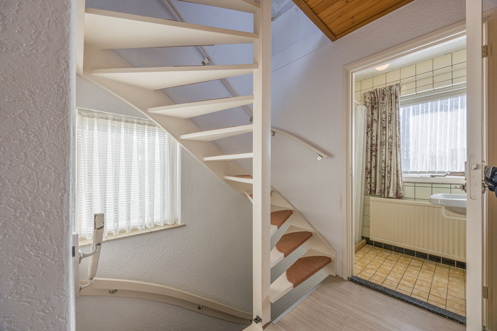 Foto 15 van Lariksweg 8