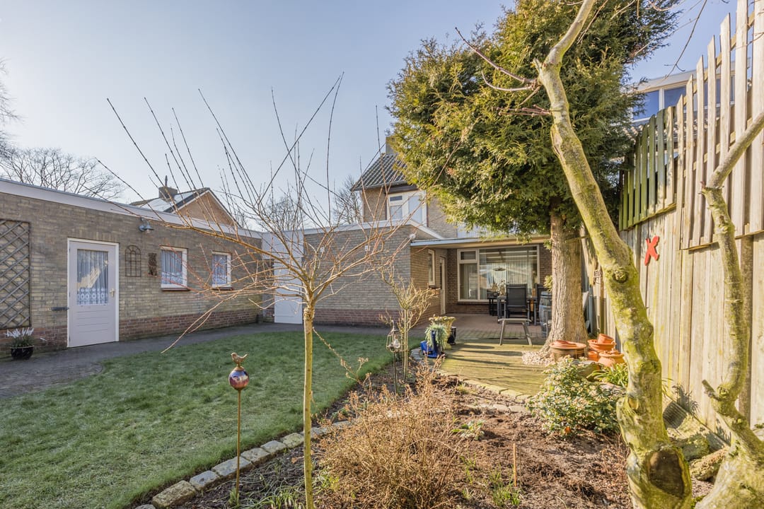 Foto 26 van Lariksweg 8