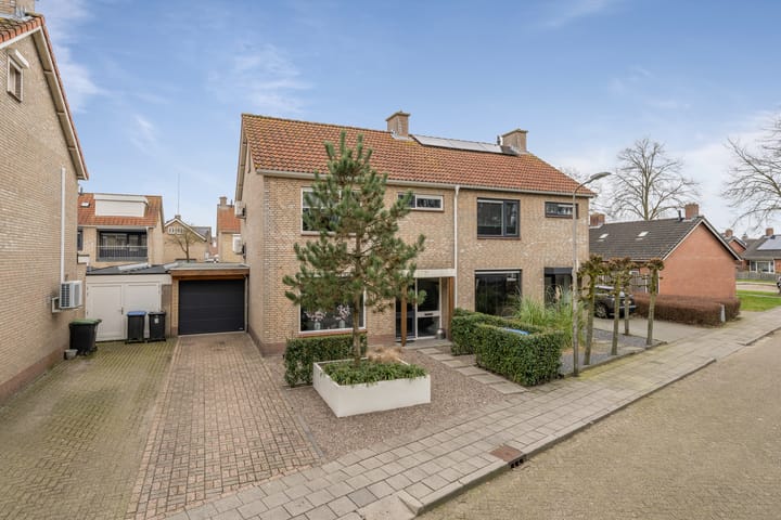 Photo 8 of van Slotendreef 33