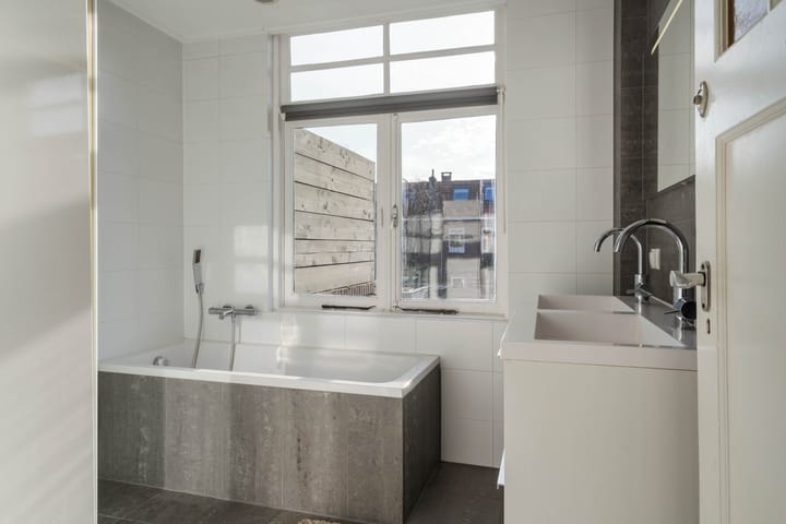 Foto 30 van Hyacintplein 12