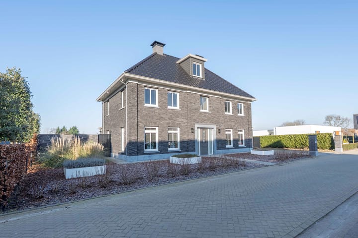 Photo 4 of Waegemaekersstraat 17