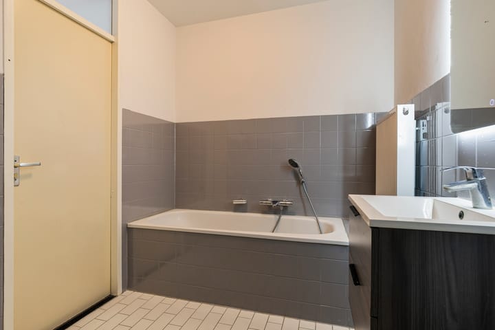 Foto 21 van Stationsweg 88