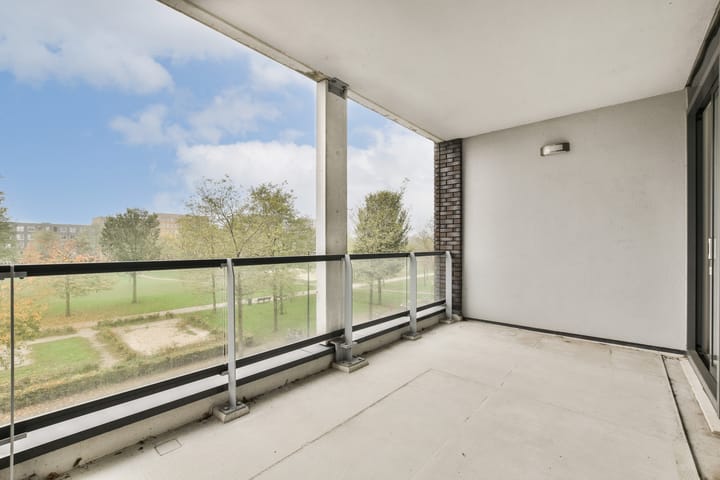 Foto 4 van Eva Besnyöstraat 515