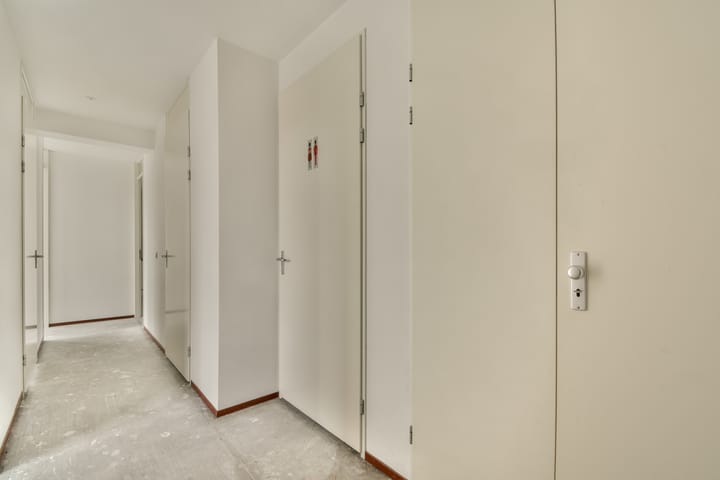 Foto 8 van Eva Besnyöstraat 515