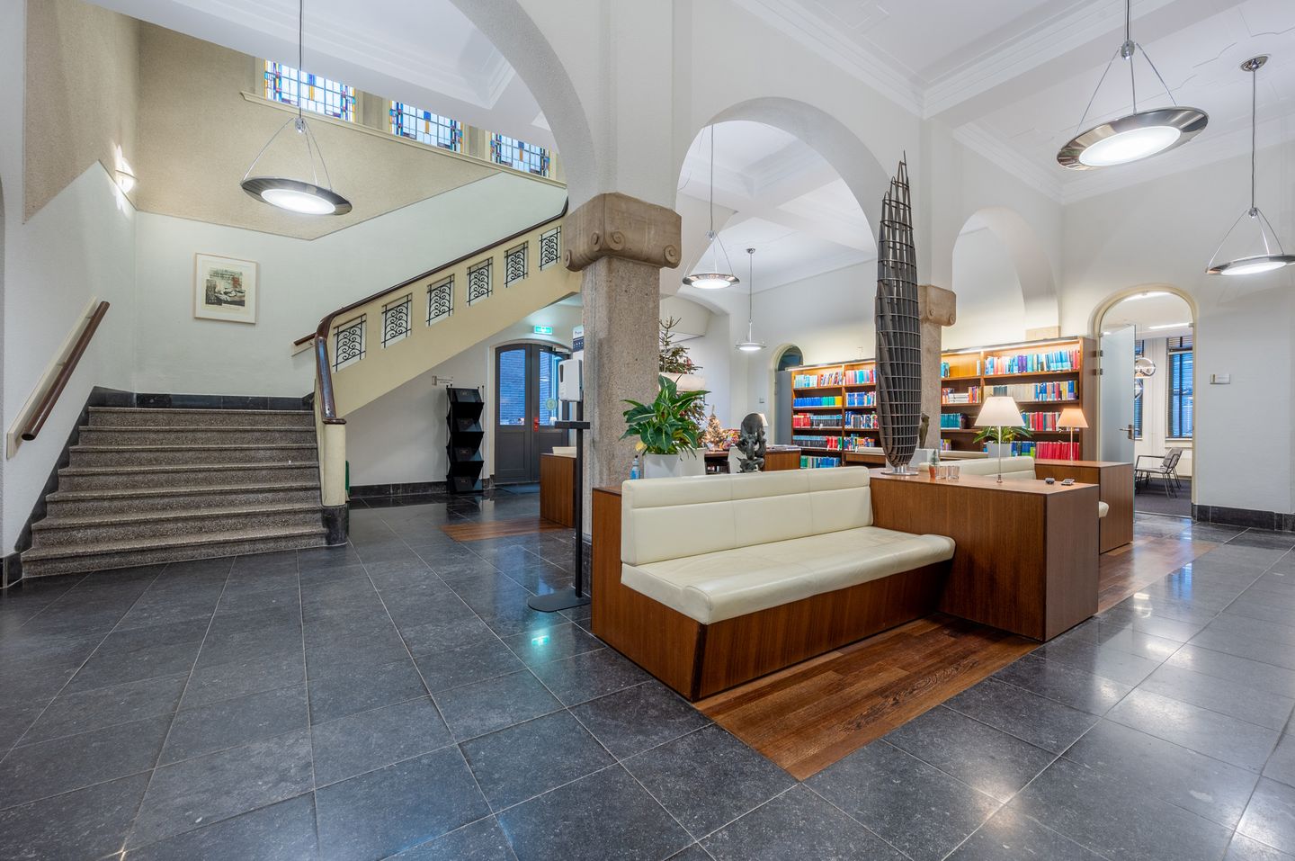 View photo 5 of Paardenmarkt 1-A