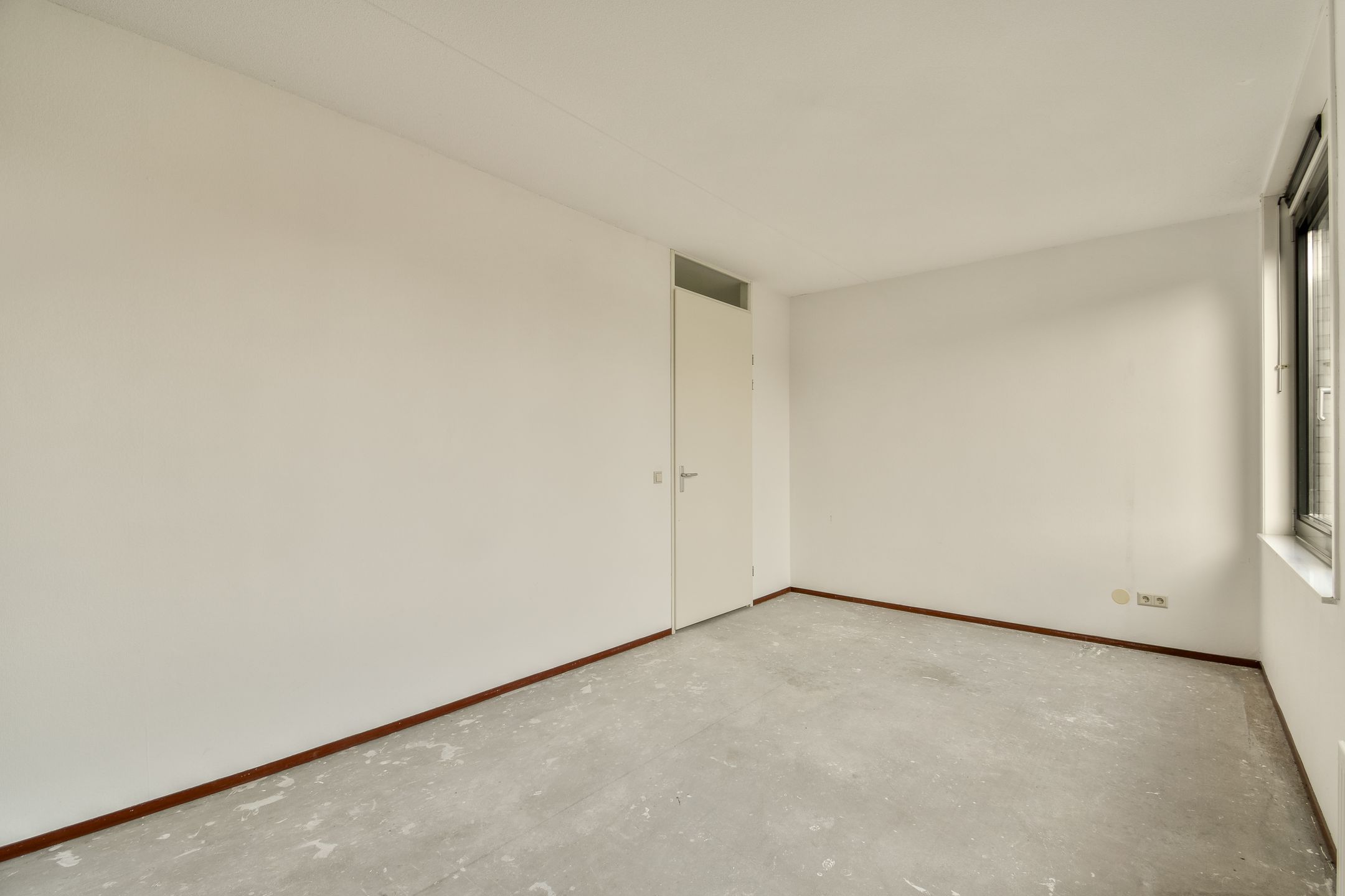 Photo 15 of Eva Besnyöstraat 515