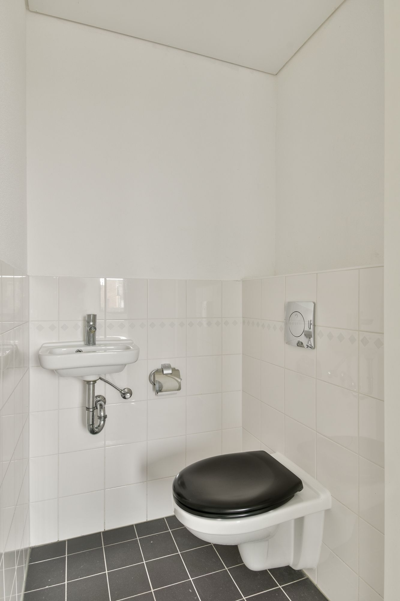 Photo 20 of Eva Besnyöstraat 515