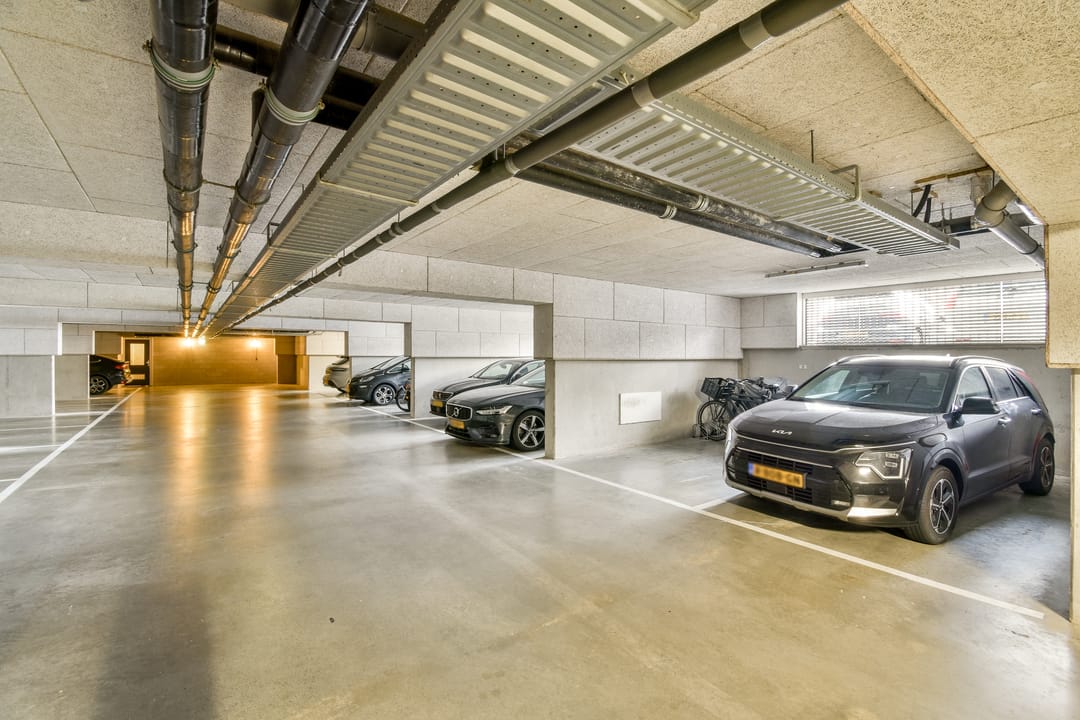 Photo 22 of Eva Besnyöstraat 515