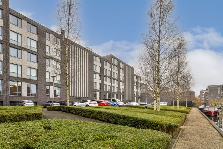 Foto 23 van Eva Besnyöstraat 515