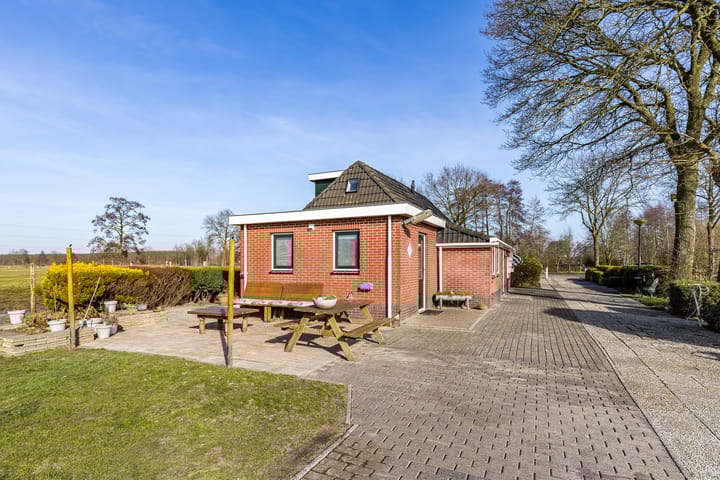 Foto 5 van P W Janssenweg 49