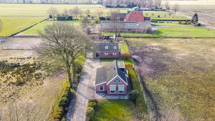 Foto 40 van P W Janssenweg 49