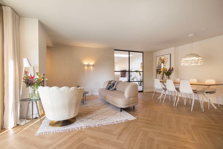 Foto 7 van Satijnzwam 25