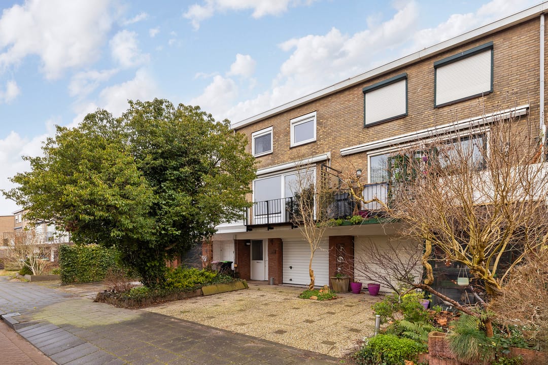 Photo 1 of Hugo van Voorneweg 6