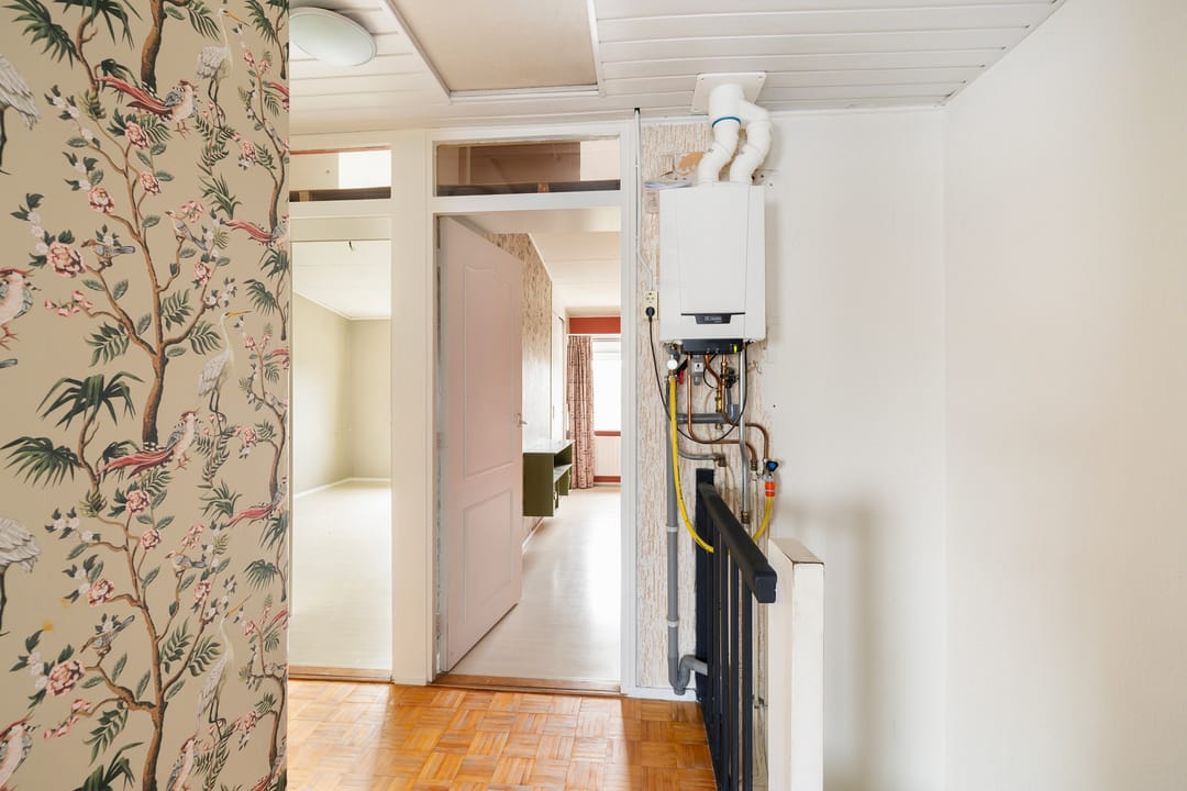 Photo 23 of Hugo van Voorneweg 6