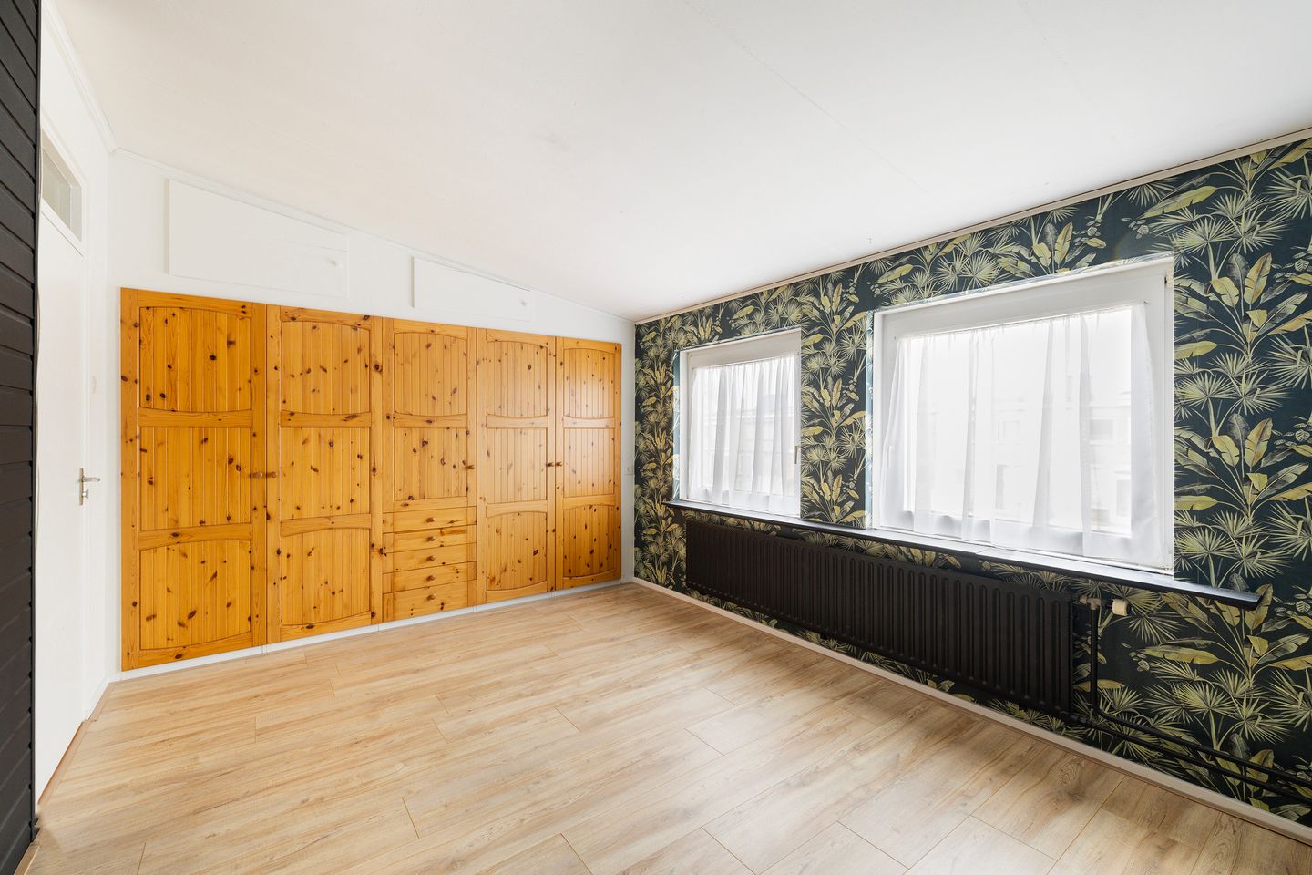 Photo 25 of Hugo van Voorneweg 6