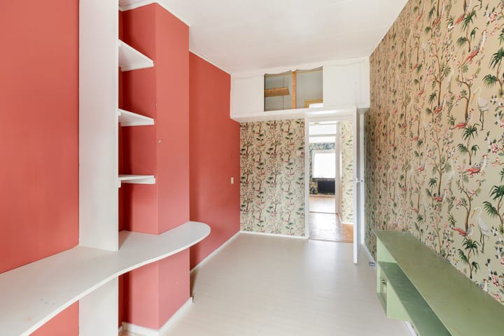 Photo 28 of Hugo van Voorneweg 6