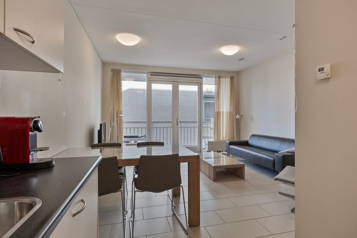 Photo 6 of Parallel Boulevard 15-A