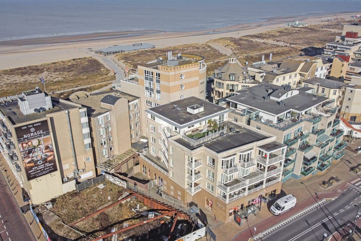 Photo 16 of Parallel Boulevard 15-A