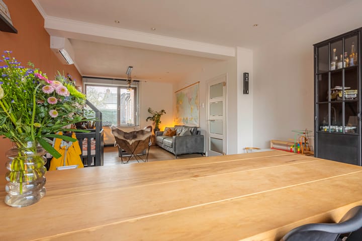 Foto 9 van Mirbachstraat 19