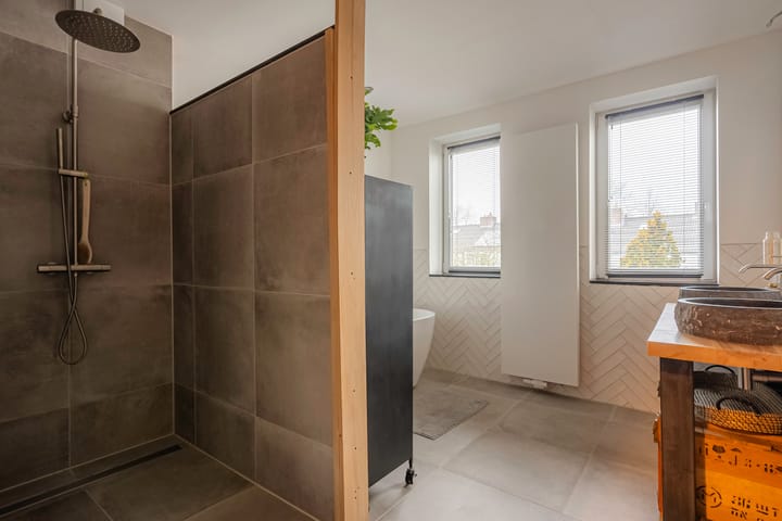 Foto 18 van Mirbachstraat 19