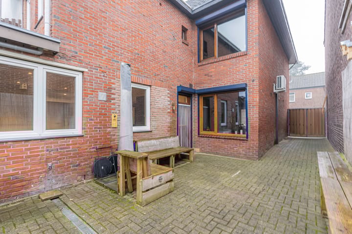 Foto 27 van Mirbachstraat 19