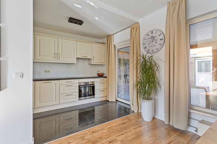 Foto 16 van J.P. Grootstraat 29