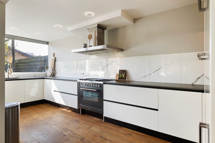 Photo 15 of Pieter Langendijkstraat 1