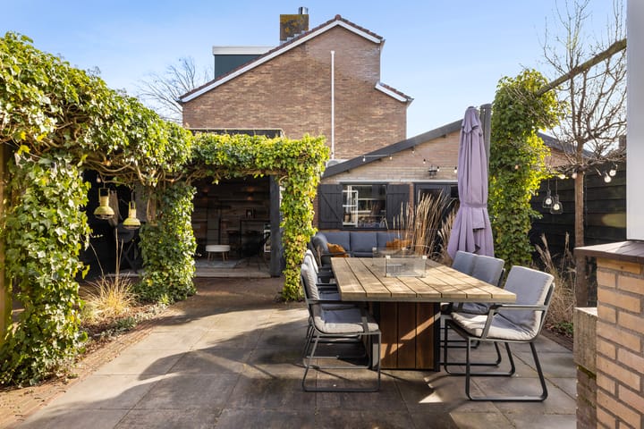 Photo 20 of Pieter Langendijkstraat 1