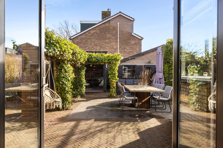 Photo 19 of Pieter Langendijkstraat 1