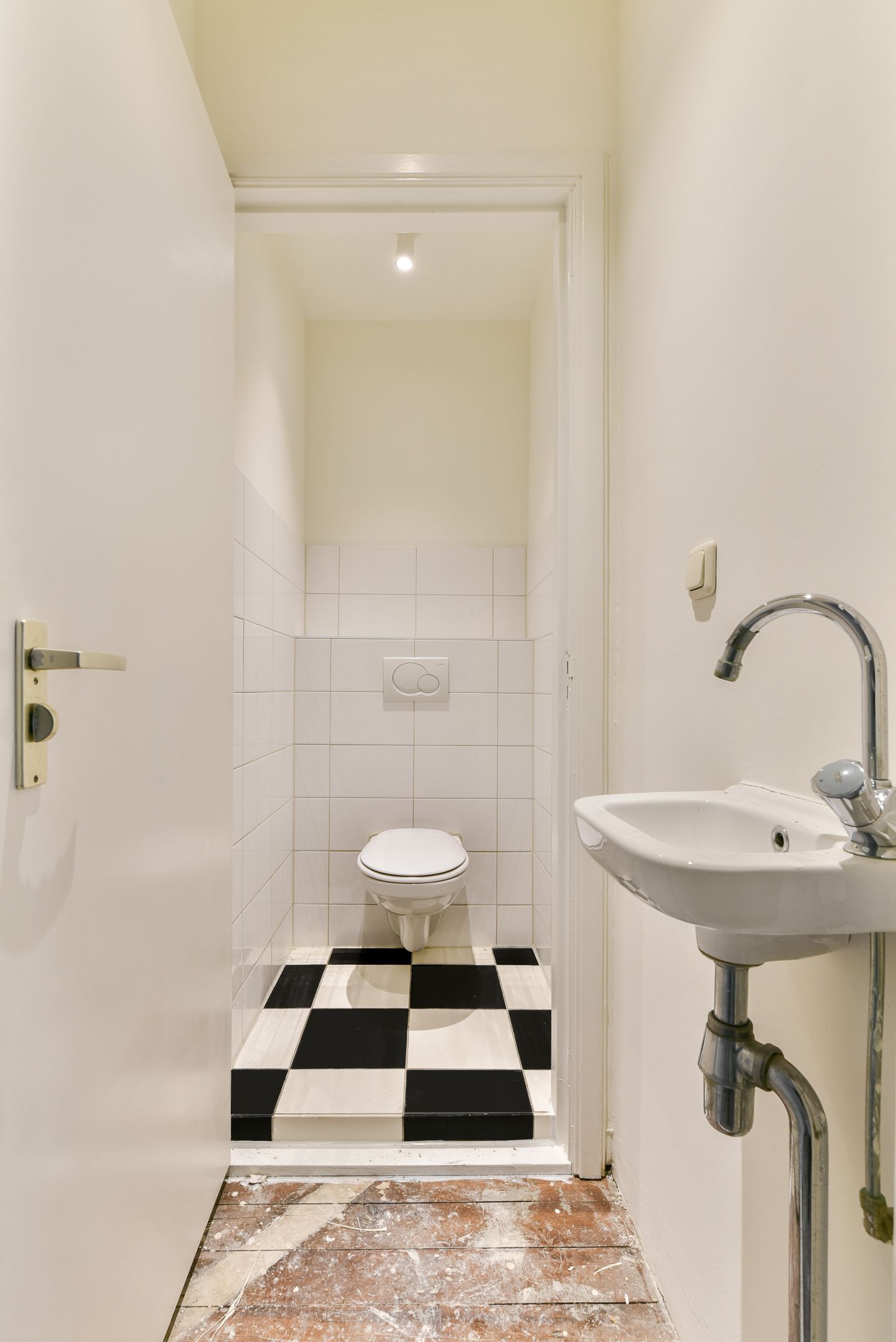 Photo 19 of Willem de Zwijgerlaan 143-H