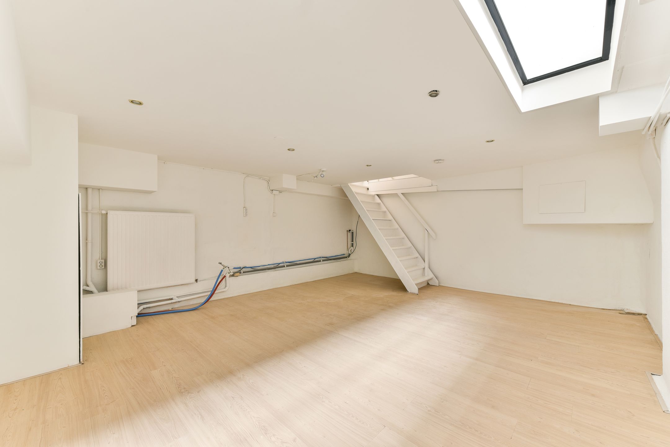 Photo 21 of Willem de Zwijgerlaan 143-H