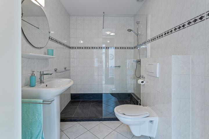 Foto 13 van Regenboog 8