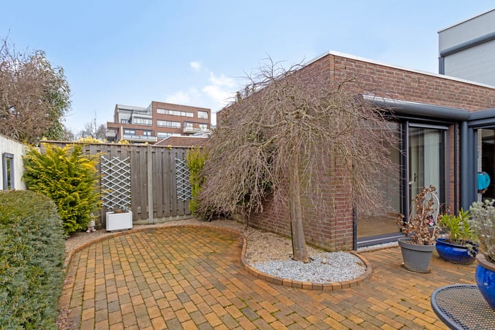 Foto 29 van Regenboog 8