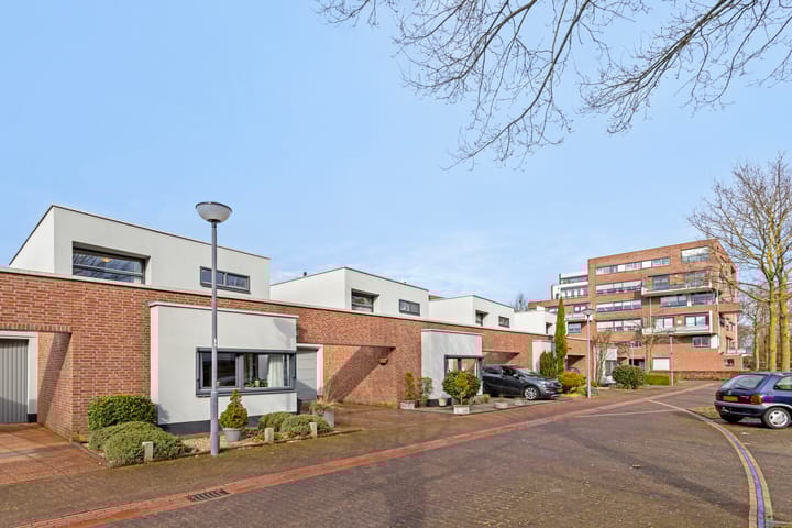 Foto 33 van Regenboog 8