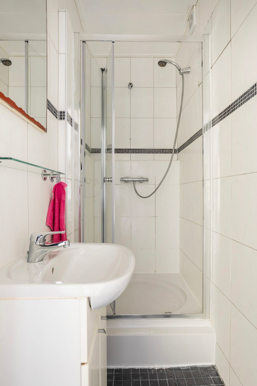 Photo 16 of Vredenluststraat 47