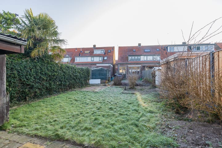 Photo 2 of Julianastraat 42