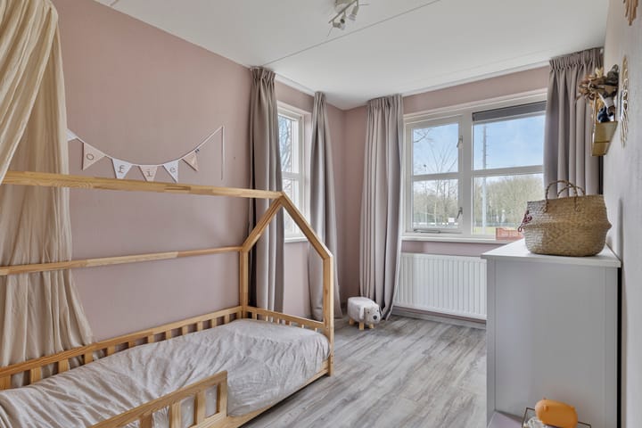 Foto 23 van Spoorstraat 7